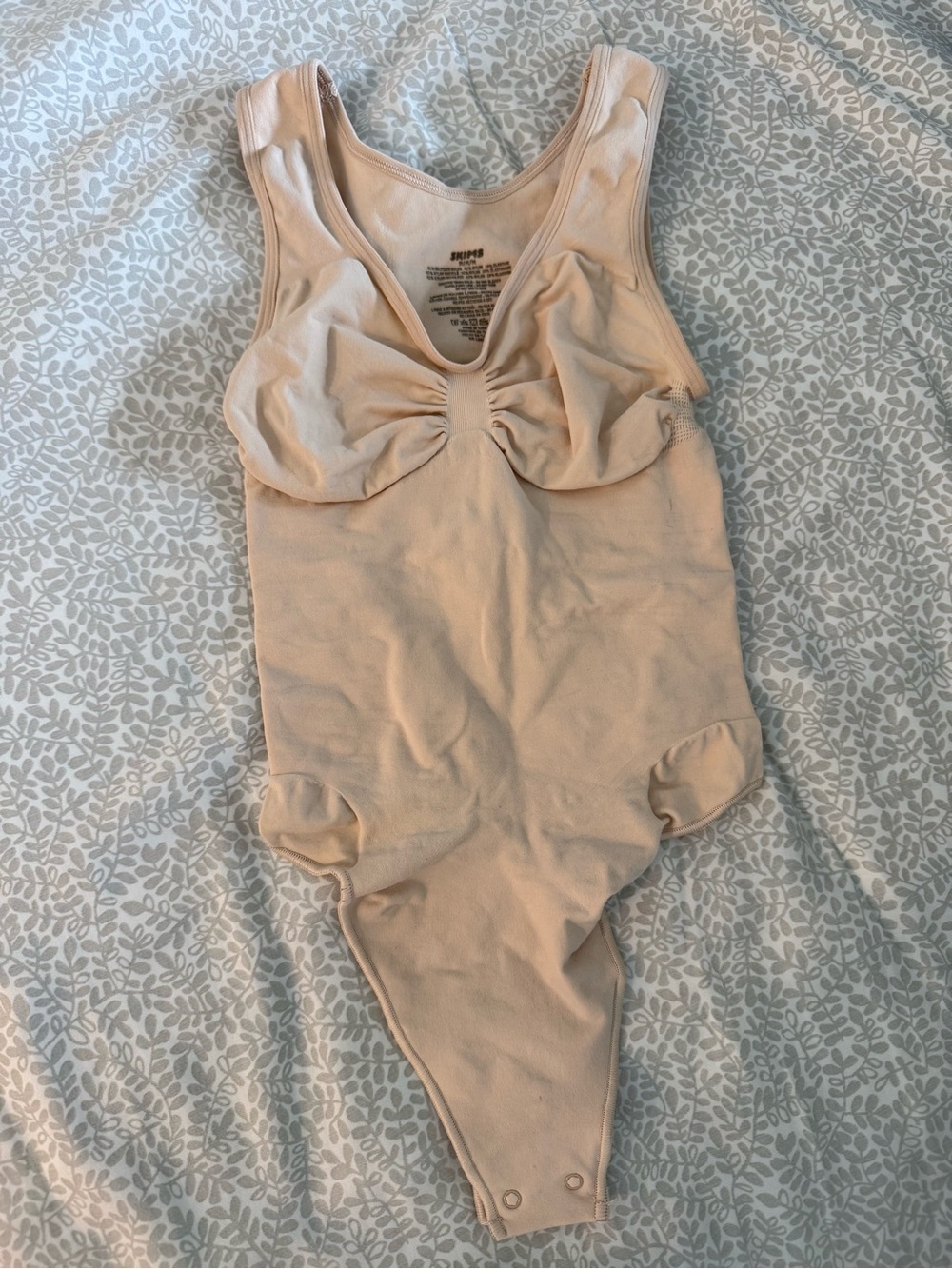 Skims Nude/Tan body size M